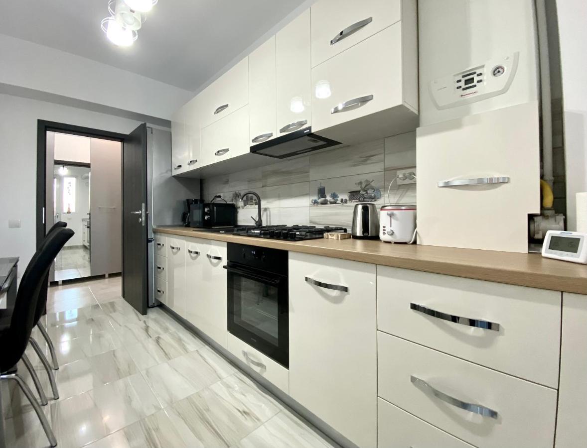 Moonrise Apartment Braşov Extérieur photo